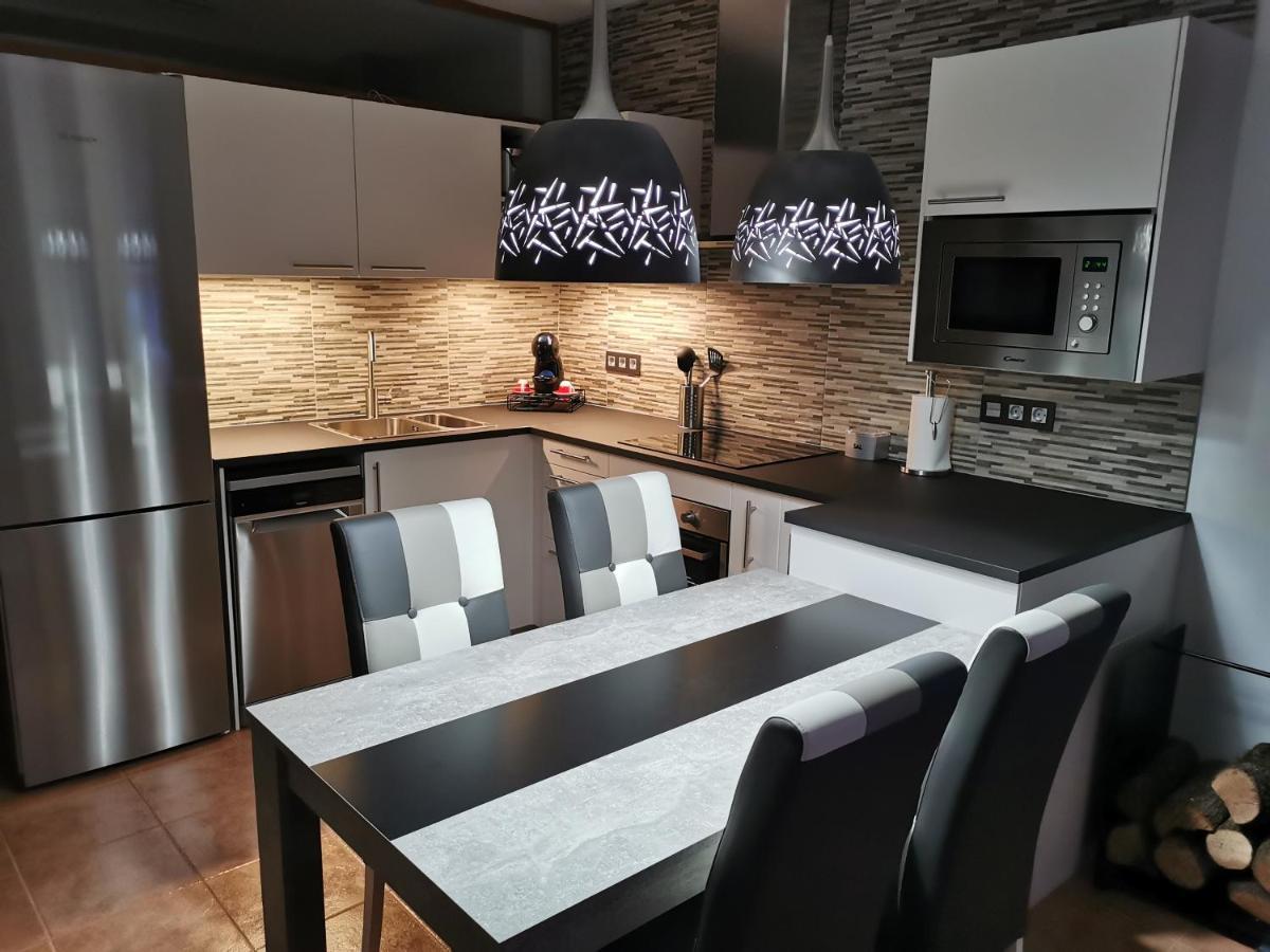 Loft Romantic Ca L'Enric Vique-Baix Emporda Regencos ภายนอก รูปภาพ
