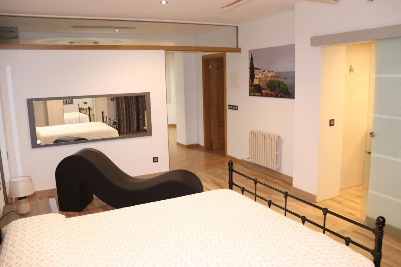 Loft Romantic Ca L'Enric Vique-Baix Emporda Regencos ภายนอก รูปภาพ